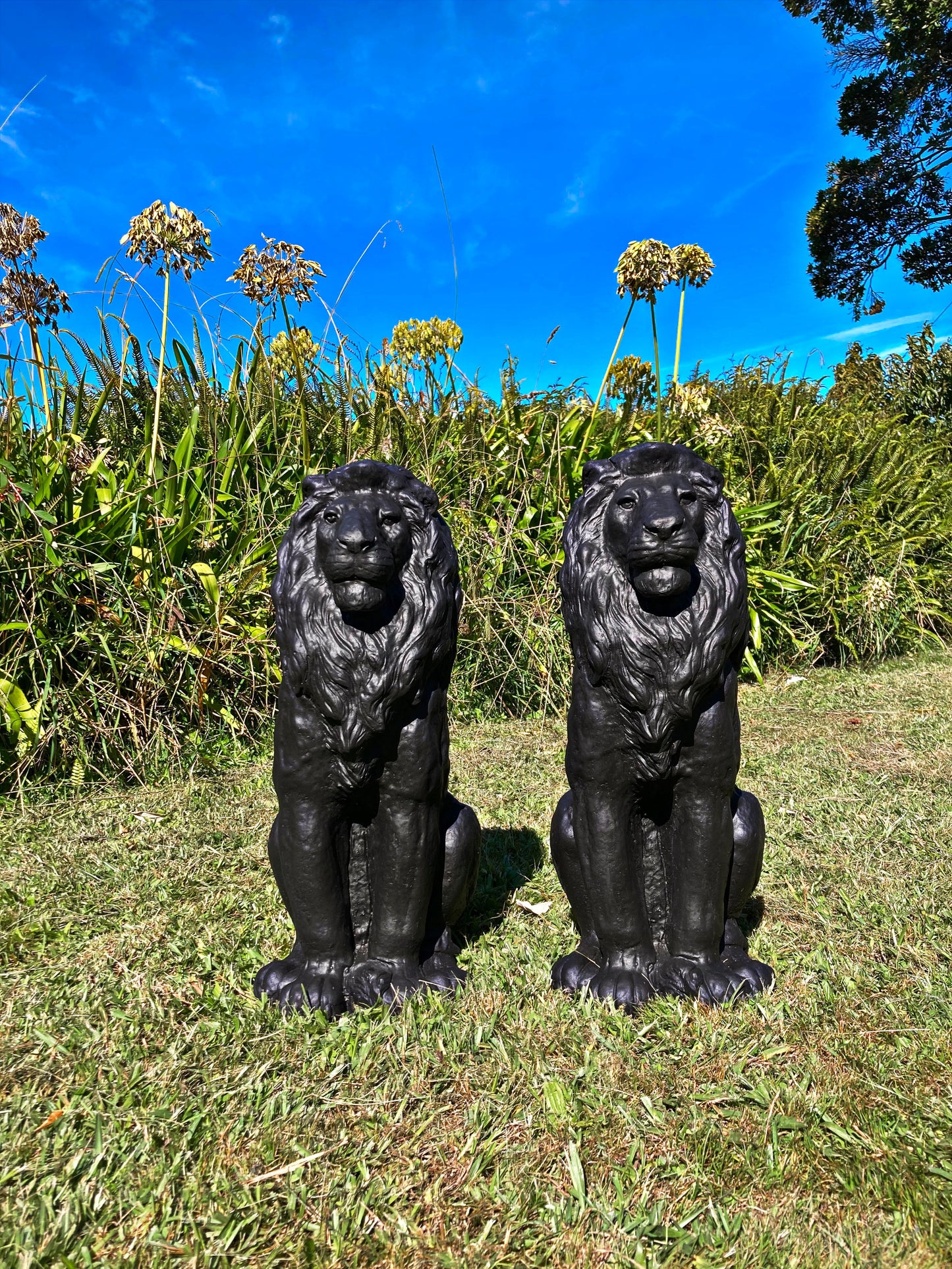 Lion Statue x2