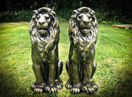 Lion Statue x2
